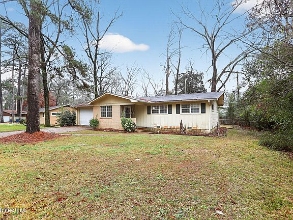 4th image of 945 Valencia St