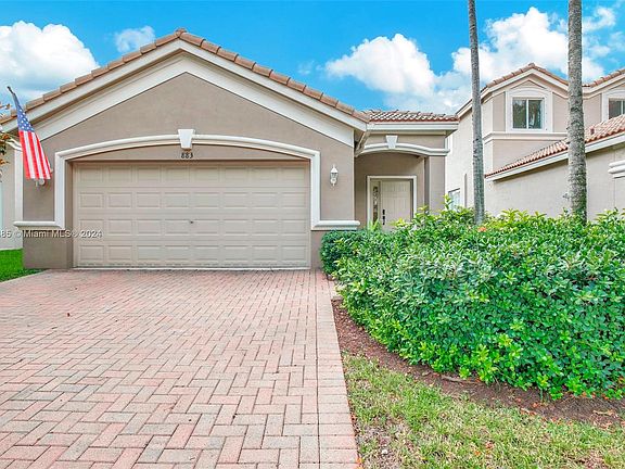 2nd image of 883 Golden Cane Dr