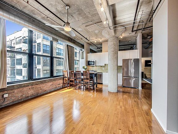 2nd image of 1516 S Wabash Ave APT 608