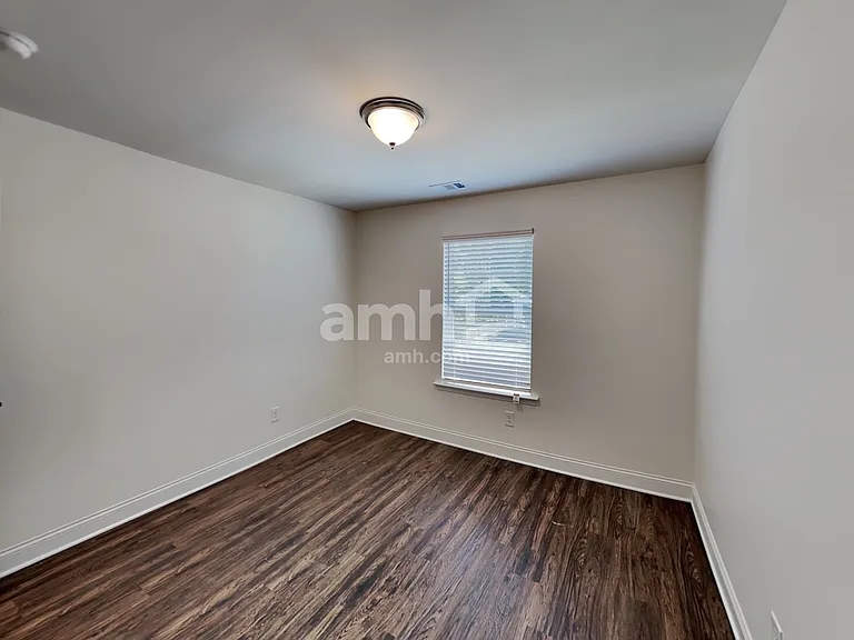 7056 Creeksong Dr — Photo 25