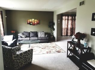 2680 Darfler Ct, Aurora, IL 60503