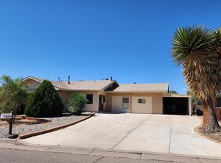 4704 Palmas Altas Dr SE, Rio Rancho, NM 87124