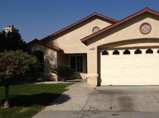 13590 9th St, Parlier, CA 93648