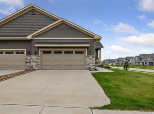 765 River Bend Ln, North Liberty, IA 52317