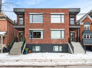 195 Hopewell Ave #A, Ottawa, ON K1S 2Z4