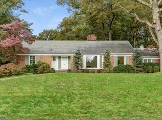 1558 Grouse Ln, Mountainside, NJ