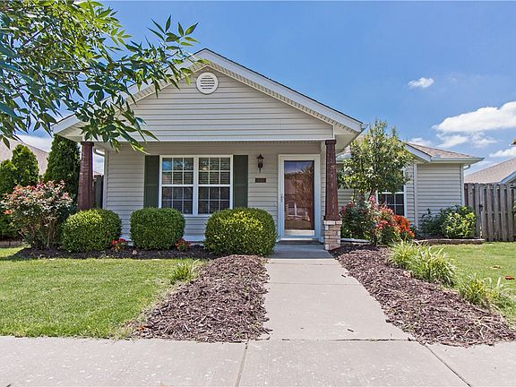 2nd image of 4377 Pecan St