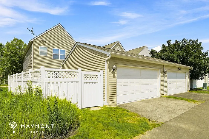 4670 Grand Strand Dr — Photo 3