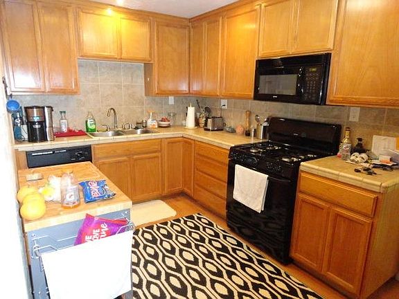 4th image of 10512 S McKinley Ave