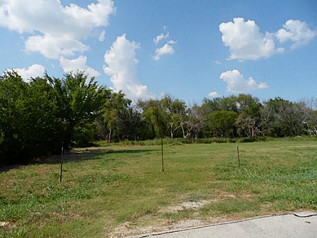 2nd image of 5924 Hereford Dr
