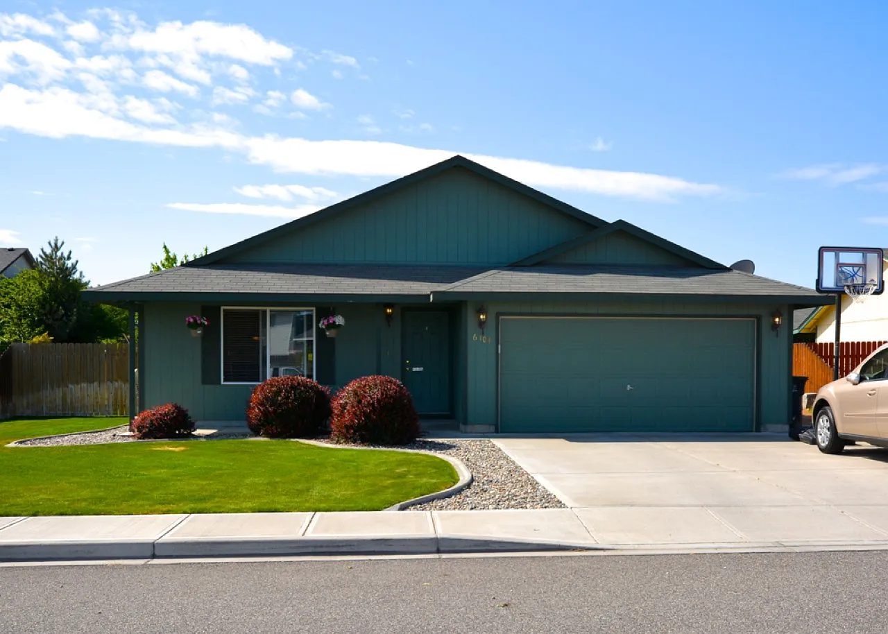 6104 Wrigley Dr photo 1