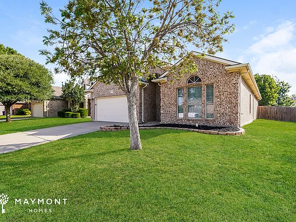 3rd image of 1204 Juniper Ln