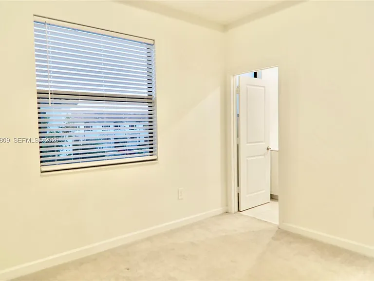 11719 SW 246th Ter — Photo 36
