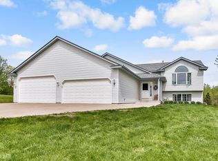 2446 Chad Ct, Harris, MN 55032