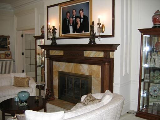 5th image of 704 Orleans St