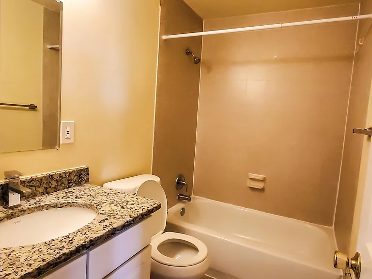 2500 Markham Ln #6 — Photo 16