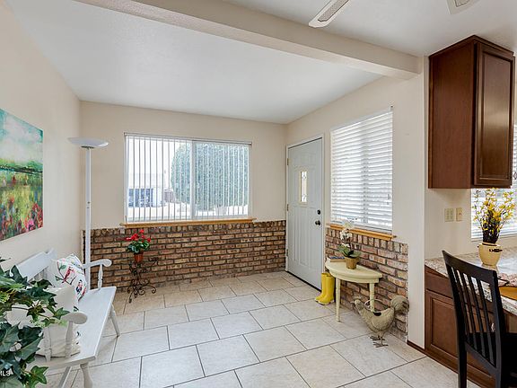 3rd image of 10024 W Deanne Dr