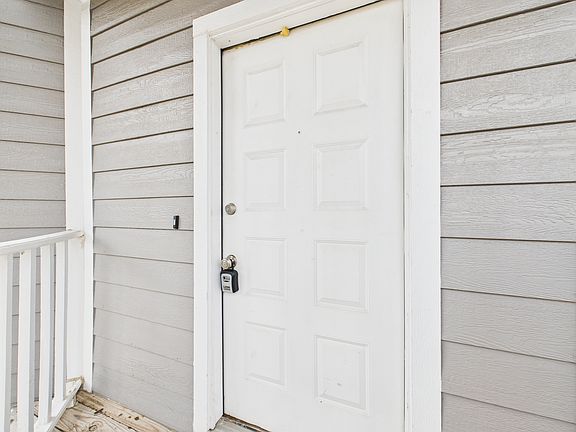 5th image of 4441 Old College Rd