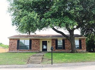 708 Priscilla Ln, Desoto, TX 75115