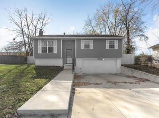 3155 Kenray Dr, Columbus, OH 43219