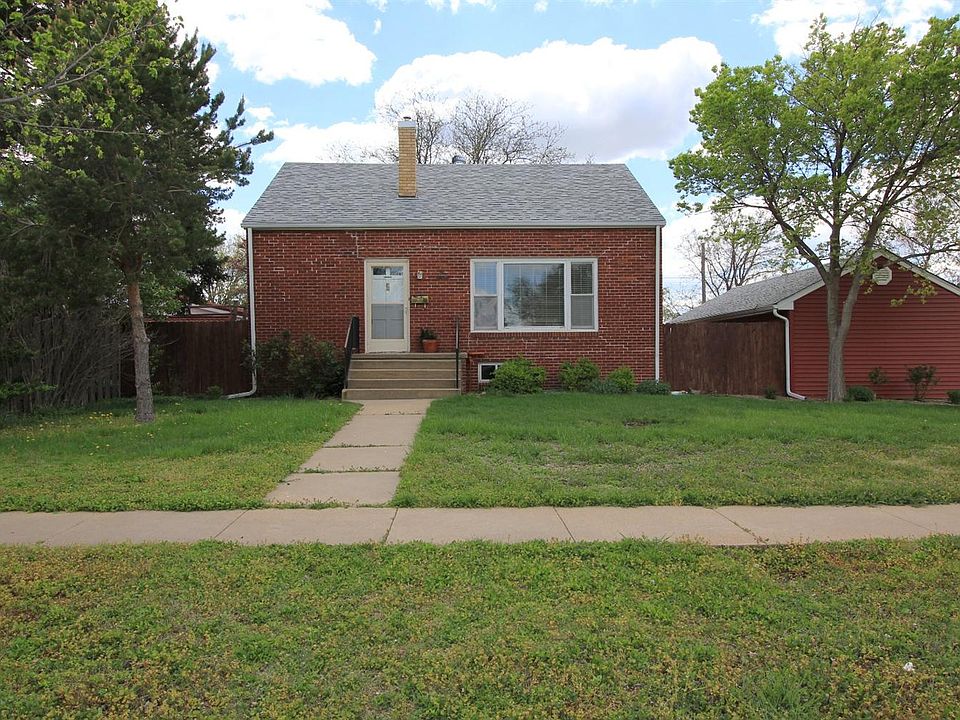 1st image of 300 E 21st St