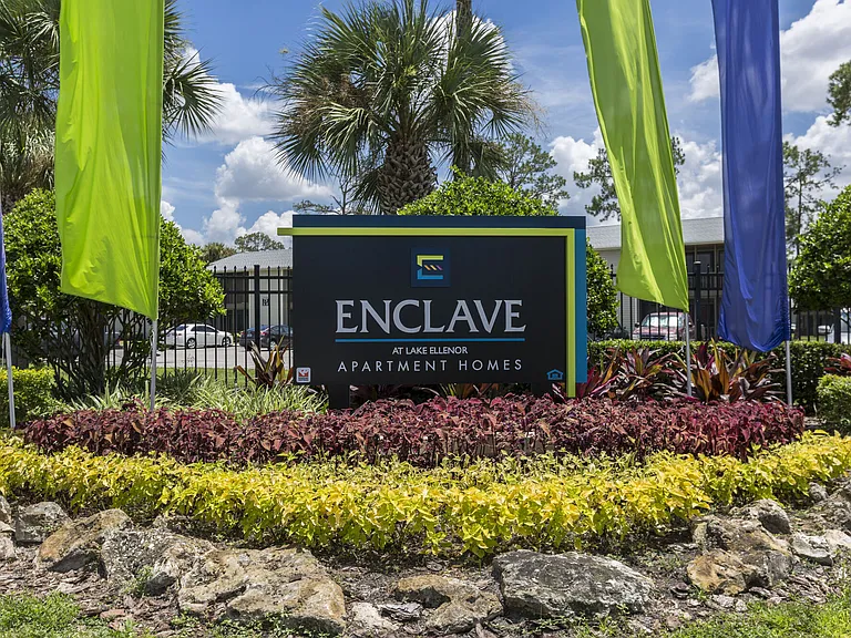Enclave at Lake Ellenor — Photo 37