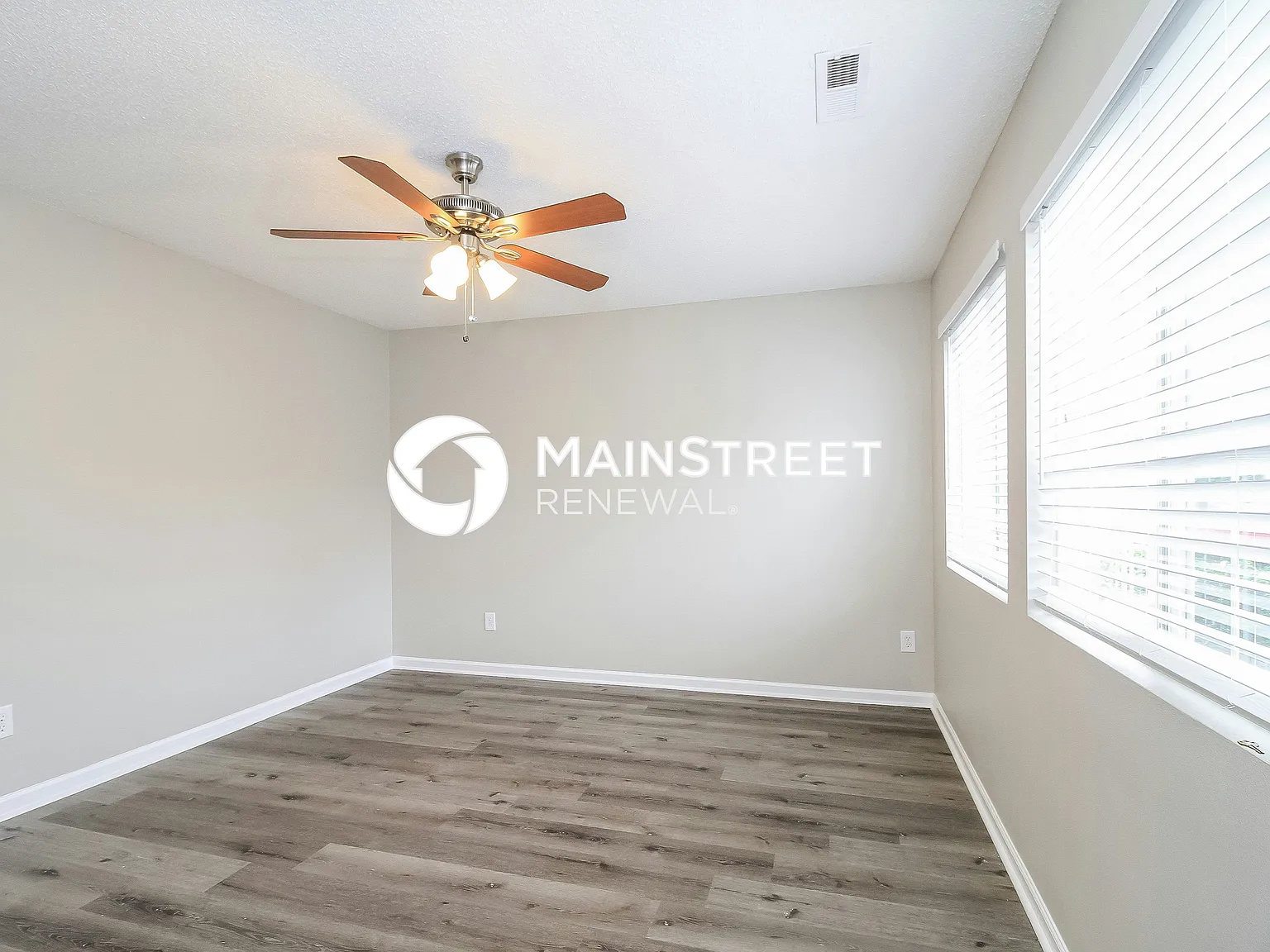 5712 Fisherman Dr — Photo 3