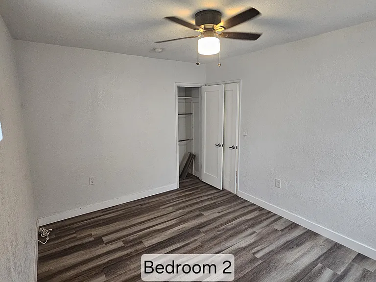 1123 S Central Ave — Photo 9