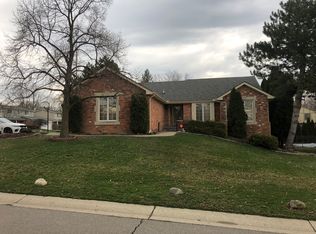 296 Pepper Tree Ln, Rochester Hills, MI 48309