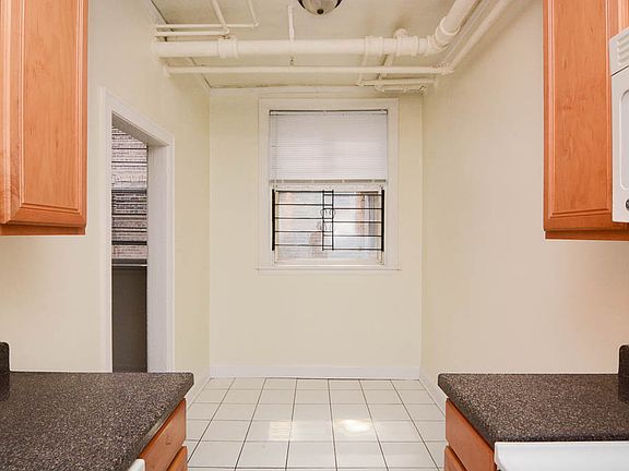 5th image of 4809 N Fairfield Ave Unit 40