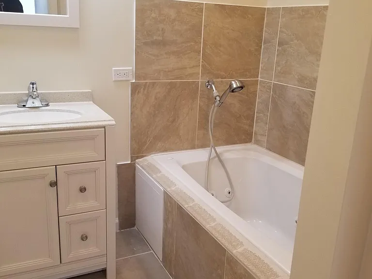 5728 Roosevelt Way NE — Photo 22
