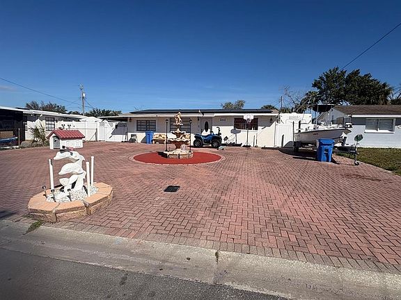 2nd image of 6005 W CLIFTON STREET