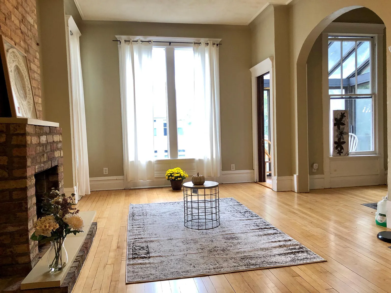 2651 N Wilton Ave — Photo 1