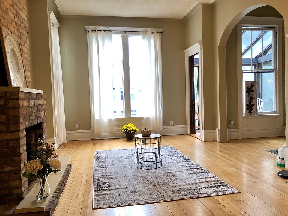 1st image of 2651 N Wilton Ave APT 2F