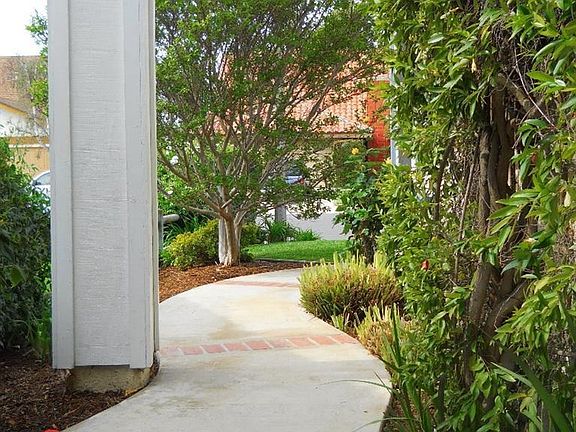 3rd image of 480 Mariposa Dr