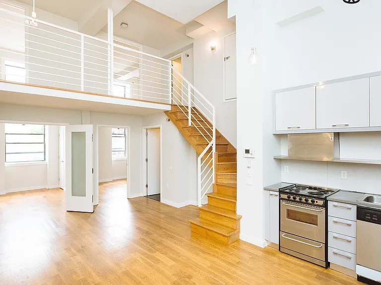 100 Dupont St #1G — Photo 5