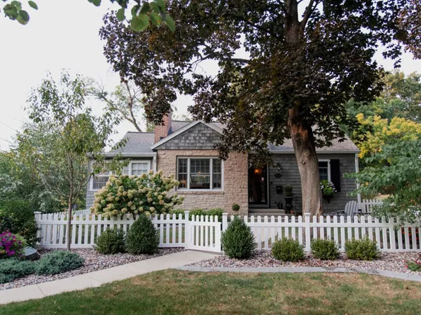 4206 Hillcrest Drive, Madison, WI 53705