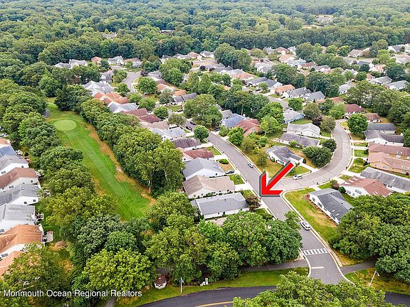 2nd image of 1662 Buttonwood Ave