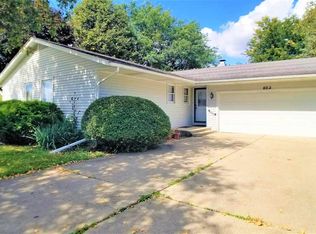 602 E Webster St, Polo, IL 61064