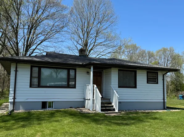 9208 4th St, Berrien Springs, MI 49103