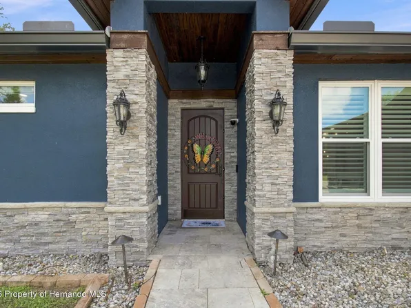 14122 Chesterfield Trl, Hudson, FL 34669