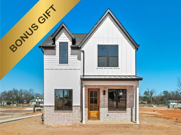 2311 S 31st St, Rogers, AR 72758