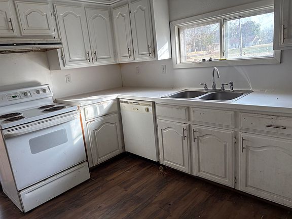 5th image of 240 Berea 4