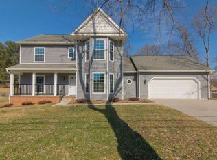 8901 Chimney Point Dr, Knoxville, TN 37922