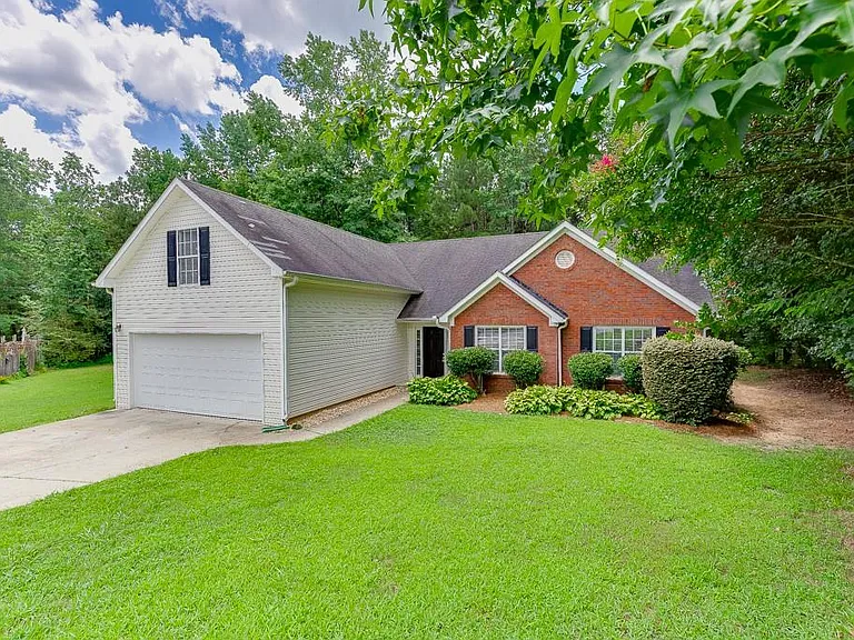 3535 Duncan Bridge Dr — Photo 2