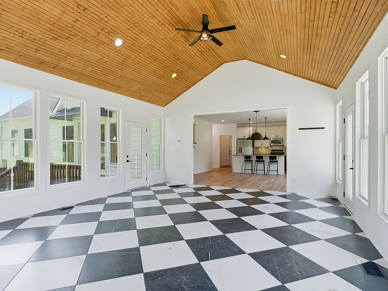 6735 Arno Allisona Rd — Photo 15