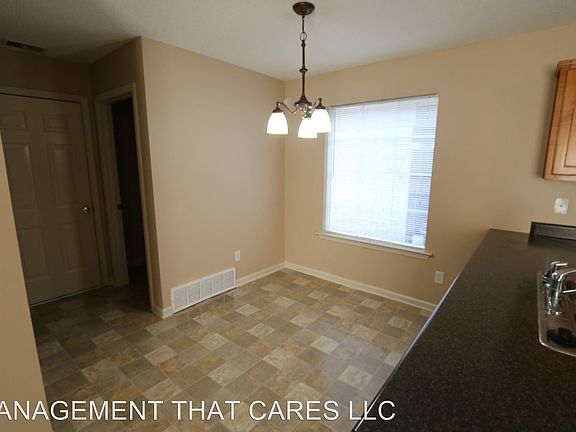 5th image of 7898 Rushmeade Cir S