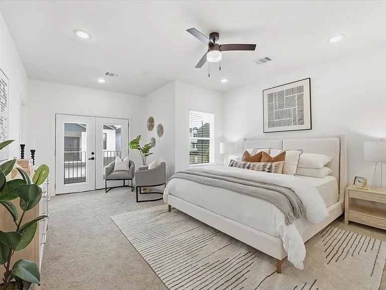 866 Rachel St #D — Photo 4