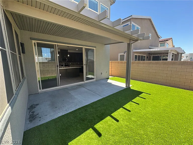 3262 Fountaintree Ave — Photo 24