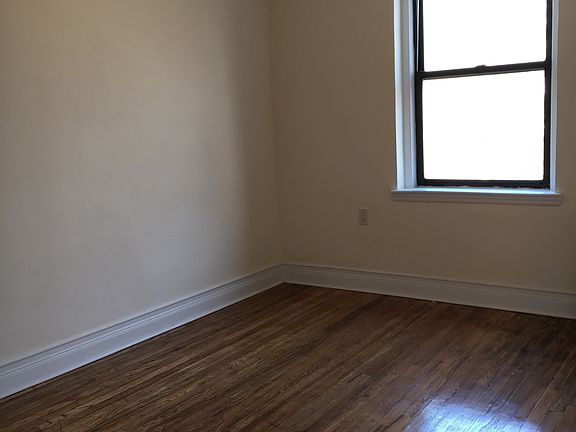 4th image of 4332 47th St APT B46